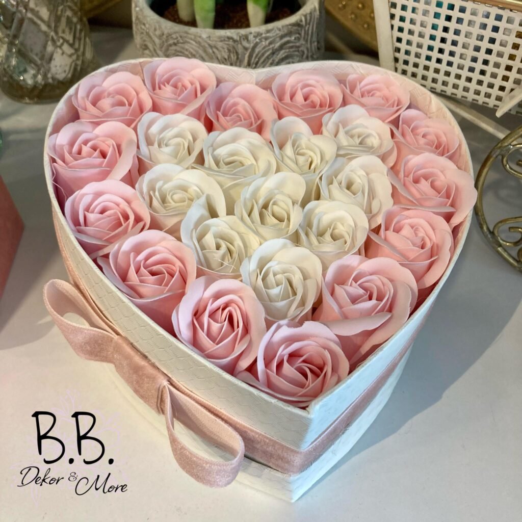 Seifenrosen Box mit Seidenblumen Rosen